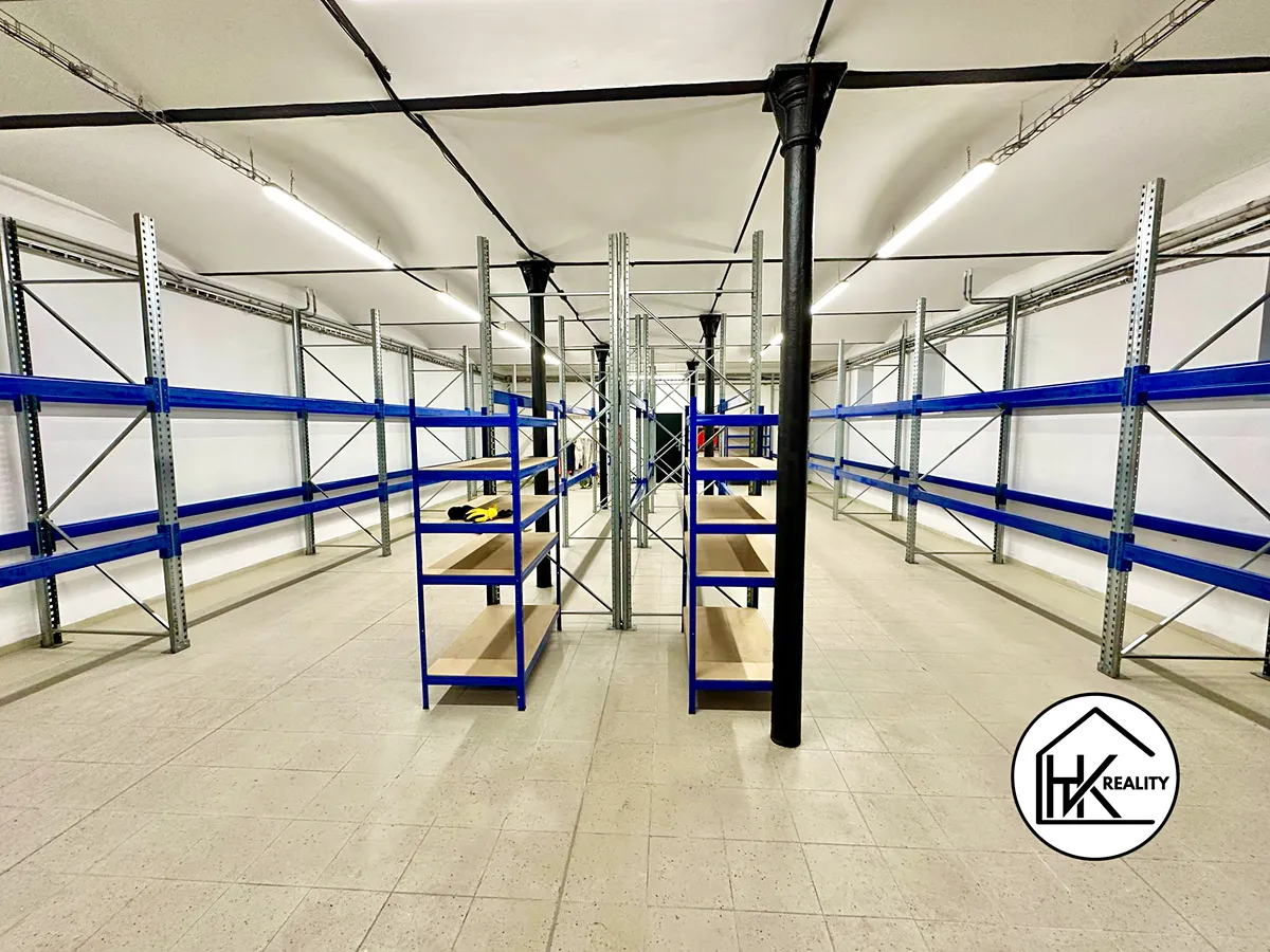 Pronájem skladového prostoru 127 m²